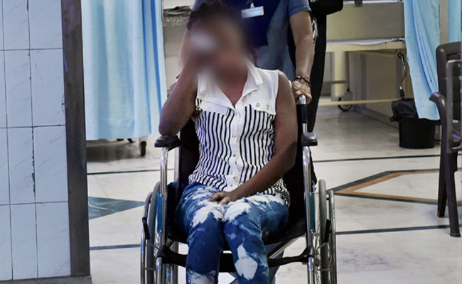 kenyanwomanpulledoutofcabassaultedingreaternoida